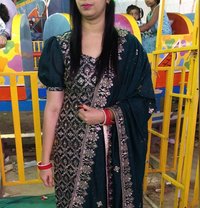 Simi (out call) - escort in Noida
