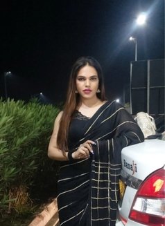 Simii Classy - Transsexual escort in Vadodara Photo 13 of 14