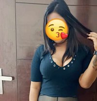 Simmi, Delhi Single N Hot Girl for Meet - escort in New Delhi