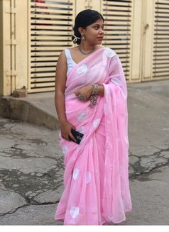 Simmi - escort in Bangalore Photo 4 of 4