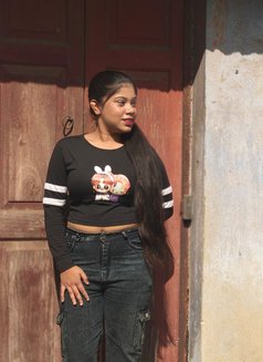 Simmi - escort in Bangalore Photo 4 of 4