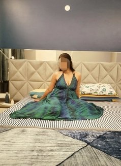 Simmi Kannada speaking girl Marathahalli - escort in Bangalore Photo 1 of 3