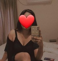 Simmi - escort in New Delhi