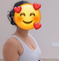 Simmi - escort in Noida