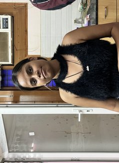 Simmi Kapoor - escort in Gurgaon Photo 1 of 1