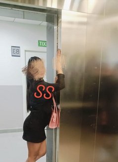 Simmi Koramangala cam and real meet - escort in Bangalore Photo 5 of 5