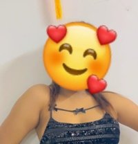 SIMMI 22,(REAL MEET& CAM )VC FREE - adult performer in New Delhi