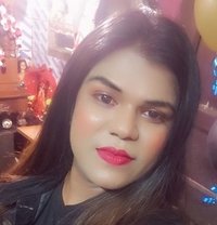 Simmi Roy - Transsexual escort in Kolkata Photo 1 of 18