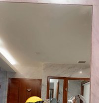 Simmy 21 Year Looking Decent Gentlemen - puta in Noida