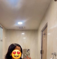 Simmy Collage Girl Waiting Gentlemen - puta in Noida