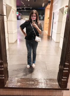 Simmy - escort in Chennai Photo 7 of 19