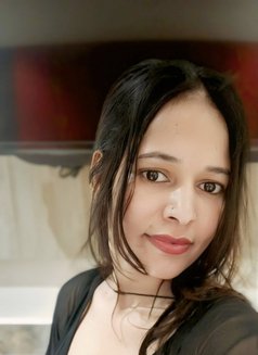 Simmy - escort in Mumbai Photo 1 of 1