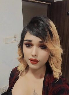 Simmy - Transsexual escort in Jaipur Photo 12 of 14
