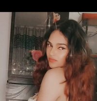 Simmy - Transsexual escort in Mumbai