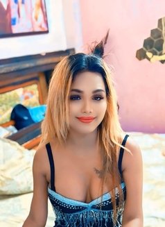 Simmy - Transsexual escort in Bhopal Photo 4 of 9
