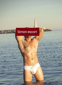 Simon - Male escort in Marbella Photo 1 of 4