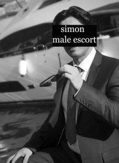 Simon Marbella - Male escort in Marbella Photo 1 of 5