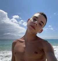 Simon - Male escort in Phuket