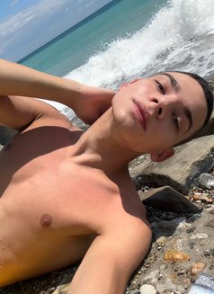 Simon - Male escort in Phuket Photo 6 of 12