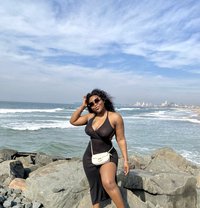Simone - masseuse in Harare