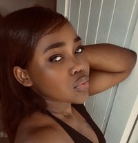 Simone - masseuse in Harare