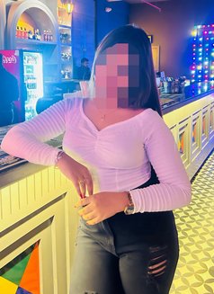 Only cam show - escort in Kochi Photo 3 of 3