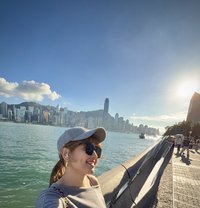 Simple, Happy, and Authentic - puta in Hong Kong