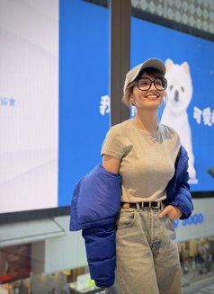 Simple, Happy, and Authentic - escort in Hong Kong Photo 2 of 30