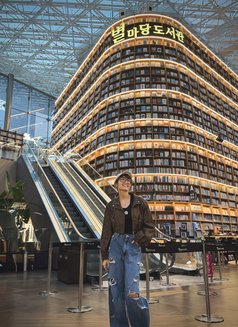 Simple, Happy, and Authentic - puta in Seoul Photo 29 of 29