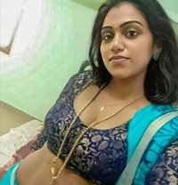 Simple Kavy(wab Cam & Meet)🥂independent - escort in Hyderabad