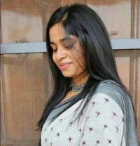 Simple Kavy(wab Cam & Meet)🥂independent - puta in Hyderabad