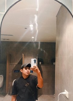 SimplyJM - Acompañantes masculino in Manila Photo 4 of 8