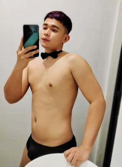 SimplyJM - Acompañantes masculino in Manila Photo 6 of 8
