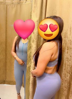 Simran 36 Yrs Model and Anchor at Your S - escort in Mumbai Photo 6 of 12