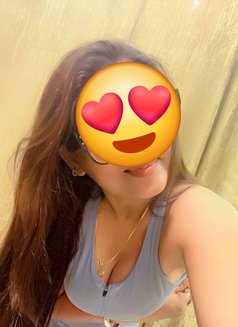 Simran 36 Yrs Model and Anchor at Your S - escort in Mumbai Photo 12 of 12