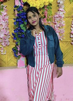 Simran ꧁ Cam & real meet ꧂ - escort in Mumbai Photo 1 of 1