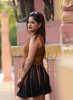 ꧁🦋🦋 SIMRAN CAM & REAL SESSION 🦋🦋꧂, e - escort in Hyderabad Photo 2 of 3