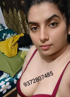 ꧁༒SIMRAN CAM & REAL SESSION༒꧂,, escort,, - escort in Hyderabad Photo 3 of 4