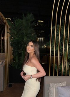 Simran - escort in Al Manama Photo 1 of 4