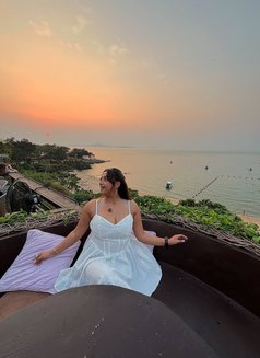 Simran - escort in Chandigarh Photo 1 of 3