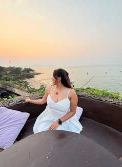 Simran - escort in Chandigarh Photo 2 of 3