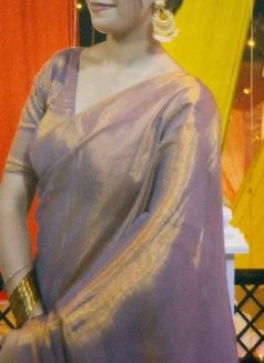 Simran - escort in Gurgaon Photo 4 of 4