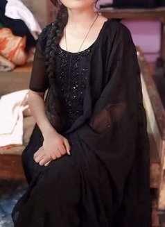 Simran - puta in Mumbai Photo 1 of 4