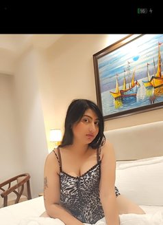 Simran Garg - escort in New Delhi Photo 4 of 4