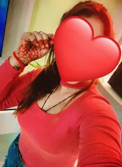 Simran Incall/Outcall available - escort in Gurgaon Photo 8 of 12