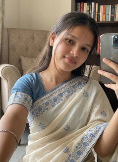 Simran - escort in Ahmedabad Photo 2 of 2