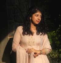 Simran - puta in Ajmān