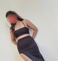 Simran - puta in Bangalore