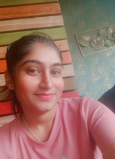 Simran - escort in Chandigarh Photo 3 of 5