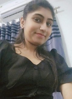 Simran - escort in Chandigarh Photo 1 of 7